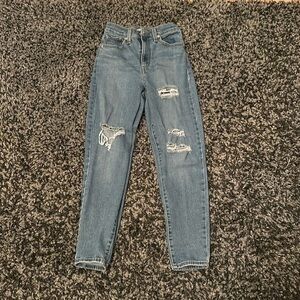 Levi’s High-Waisted Mom Jeans